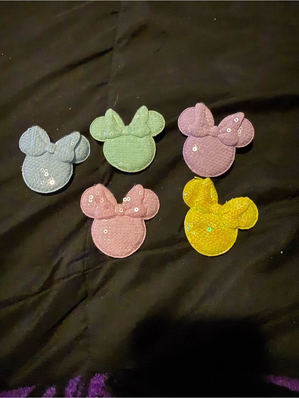 Minnie Hair Clips - Picture 4 of 6